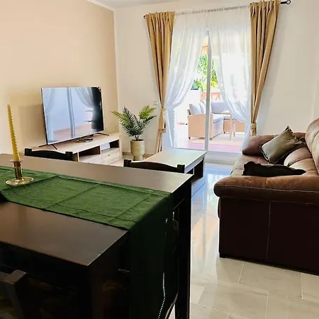 Encantador Vista Golf, Grande Terraza Daire *